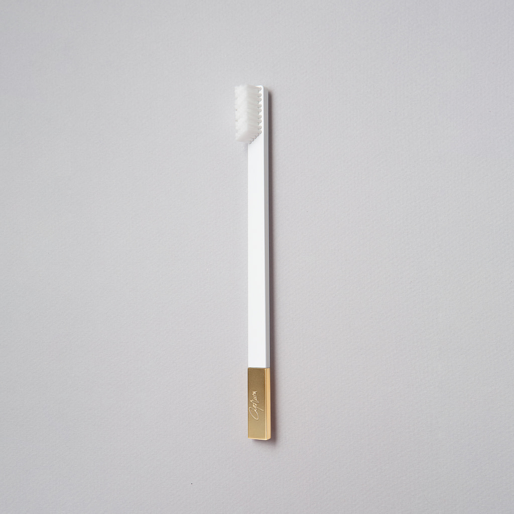 White Gold designer toothbrush SLIM by Apriori