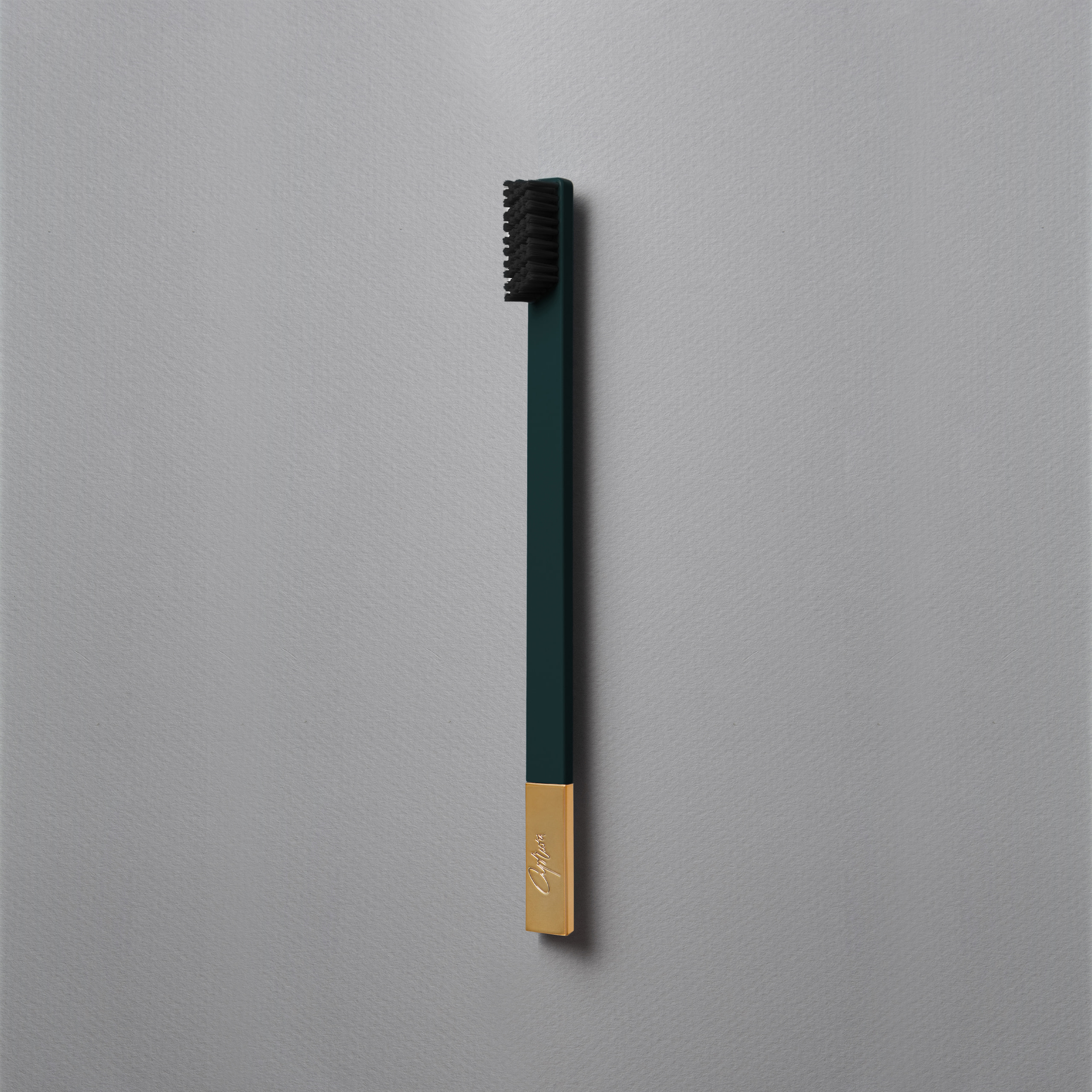 slim-by-apriori-british-racing-green-gold-toothbrush-1