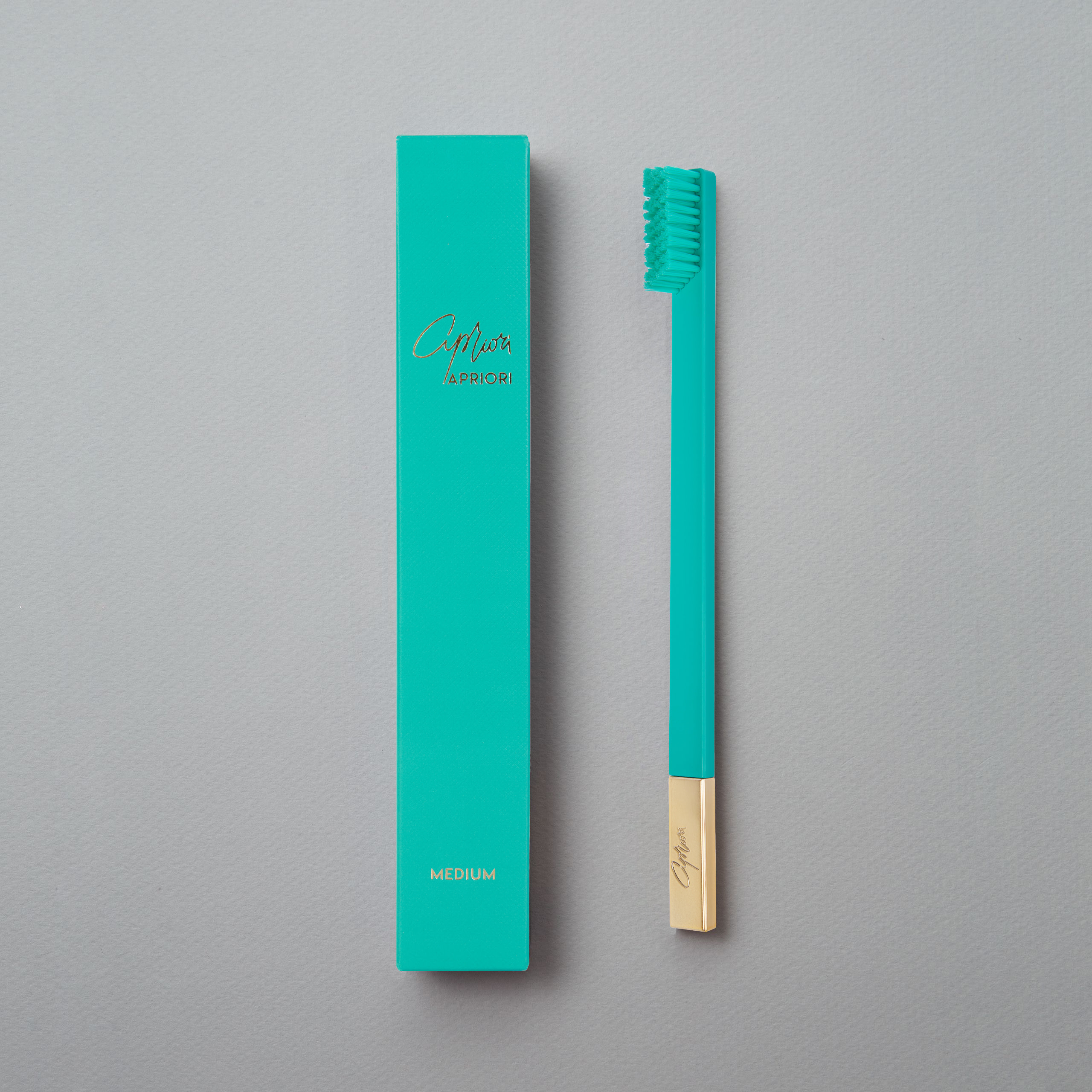 slim-by-apriori-turquoise-blue-gold-toothbrush-02