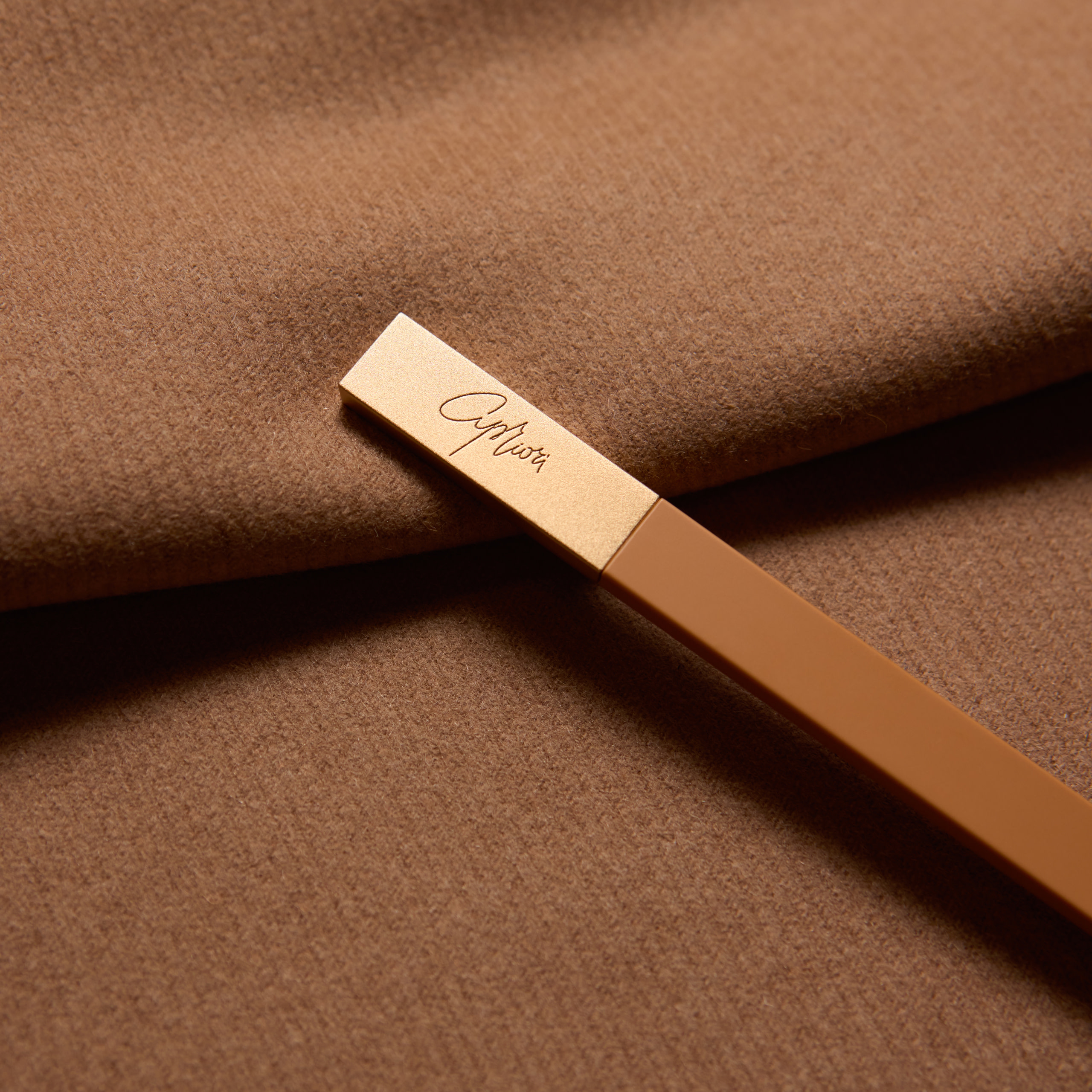 Regal Cashmere designer toothbrush SLIM by Apriori